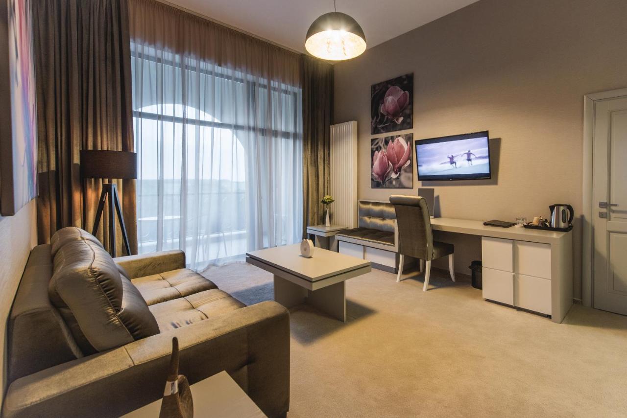 Hotel Edma Alexandria Bagian luar foto
