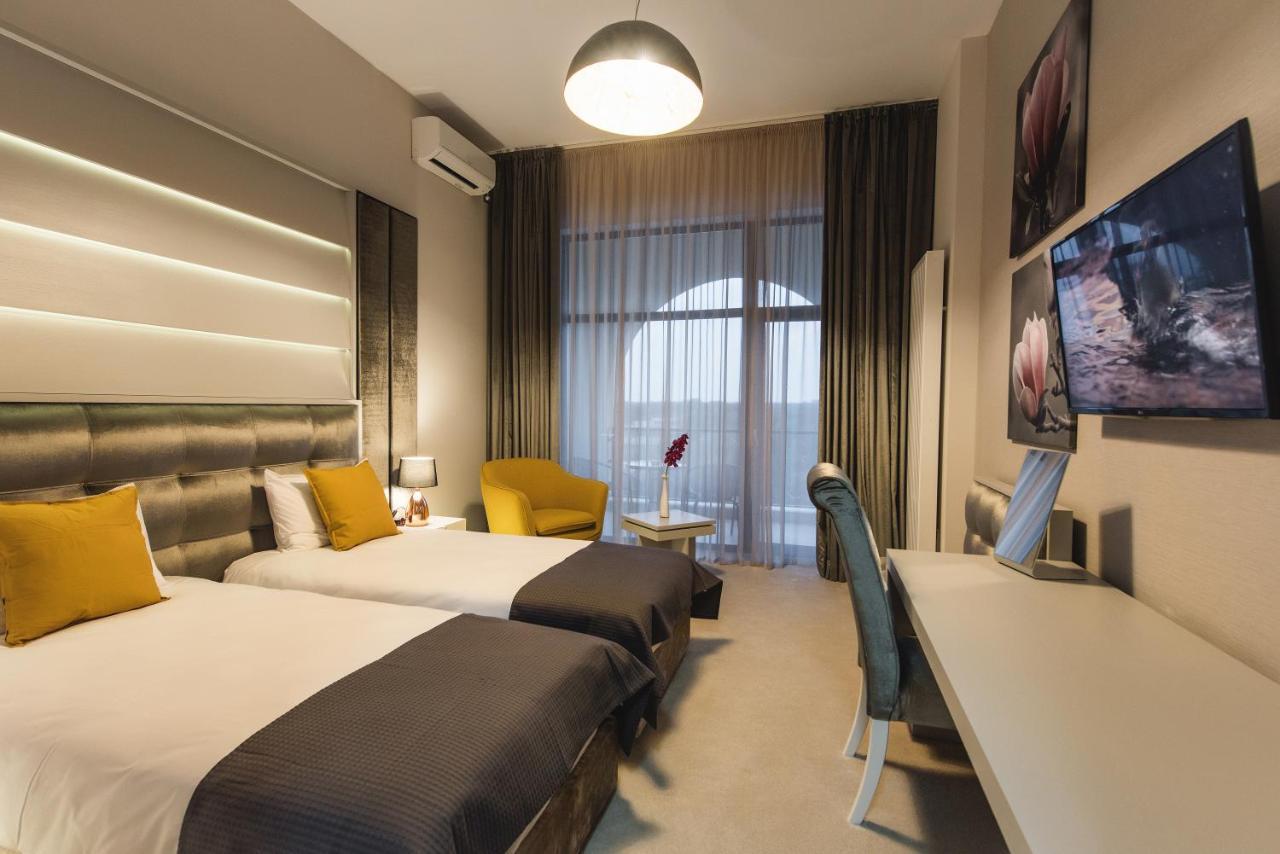 Hotel Edma Alexandria Bagian luar foto