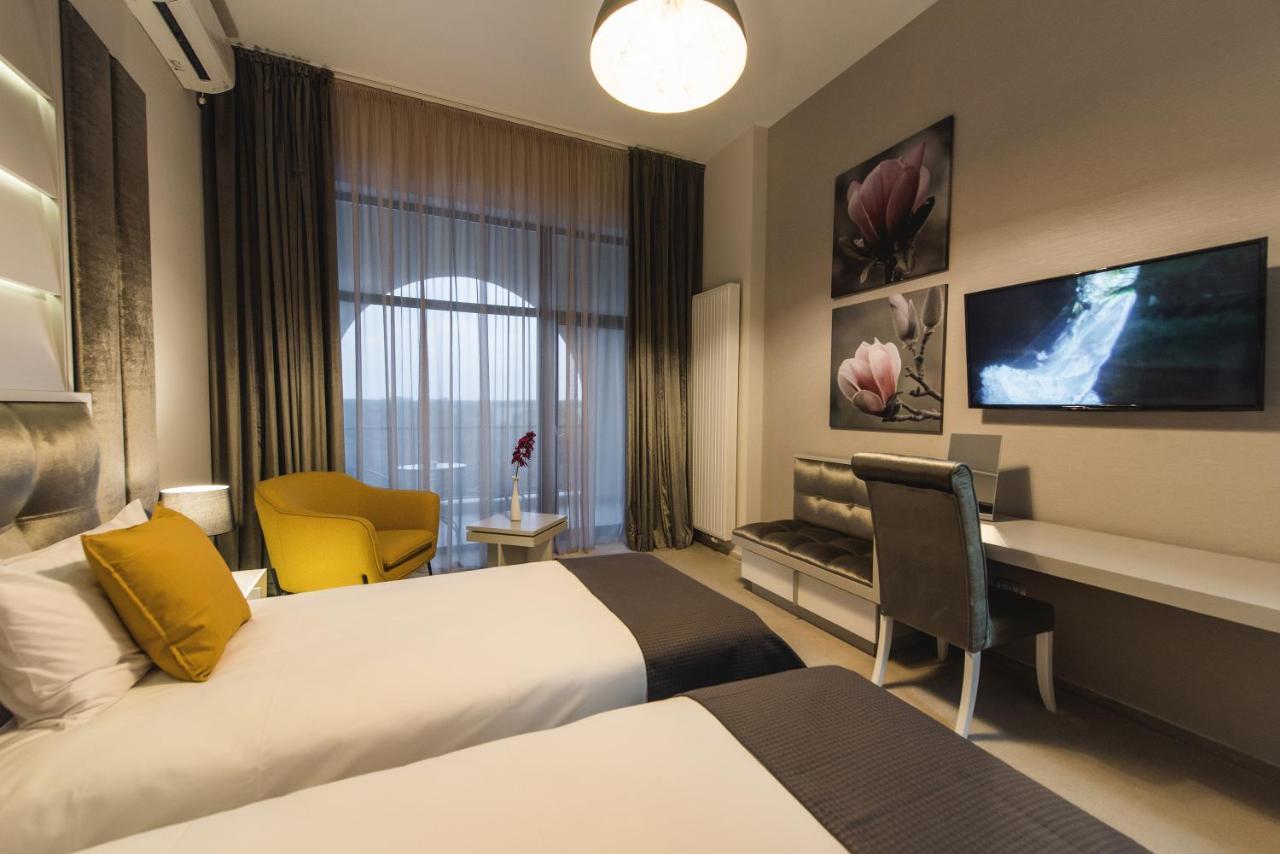 Hotel Edma Alexandria Bagian luar foto