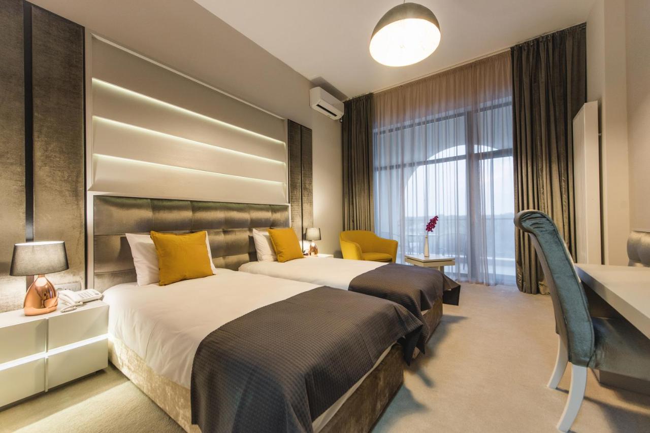 Hotel Edma Alexandria Bagian luar foto